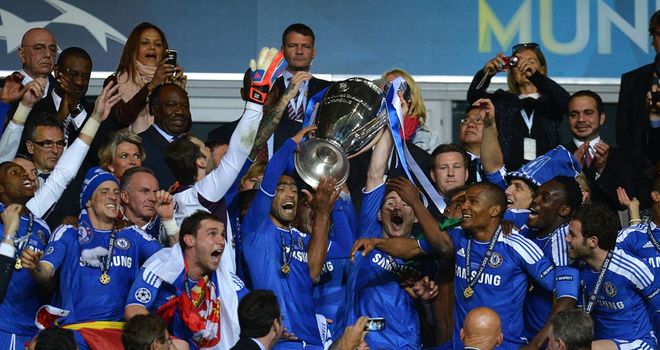 Trophy-Team-Celebration-Chelsea-Champions-Lea_2767902.jpg