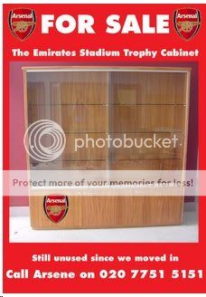 emirates-trophy-cabinet_835475.jpg