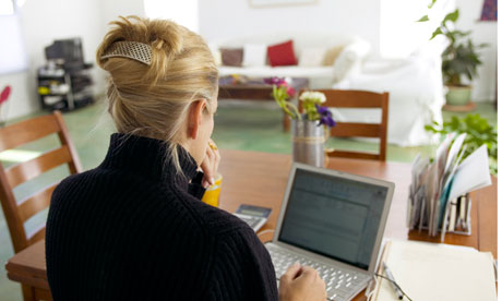 Women-at-home-with-laptop-007.jpg